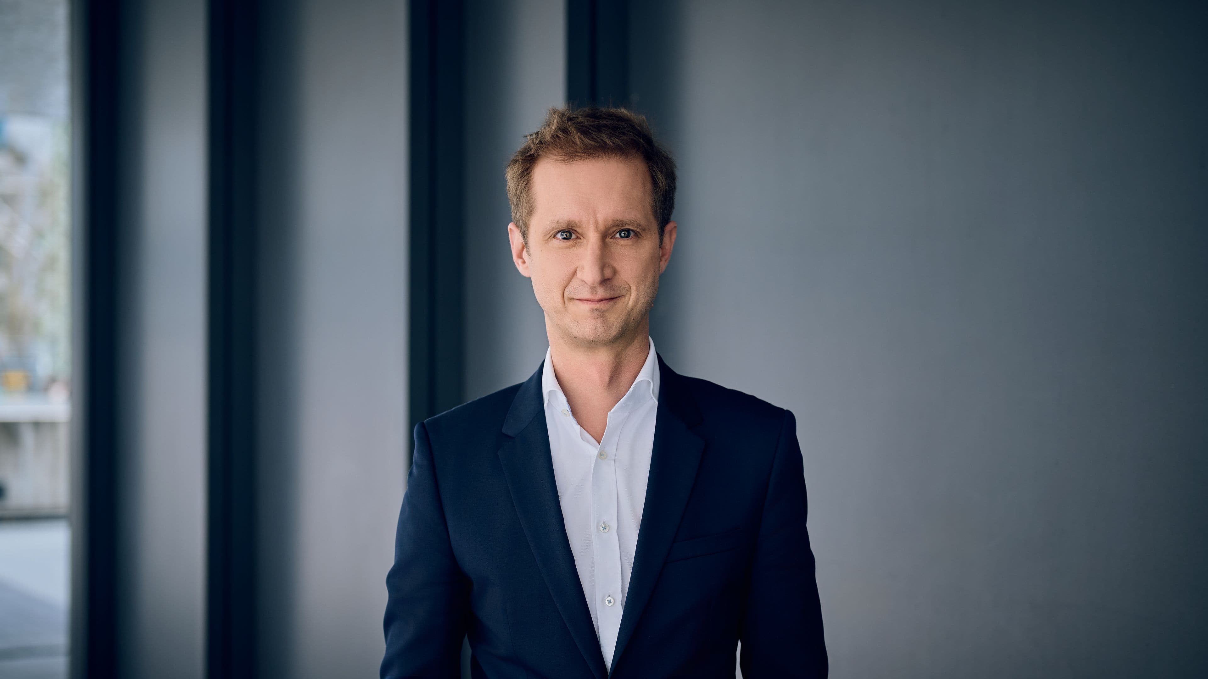 Dr. Frederik Neyheusel