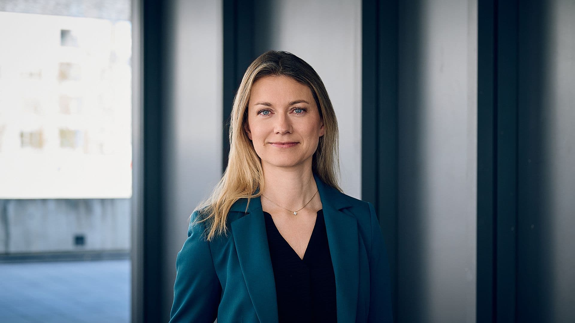 Dr. Nicole Enke